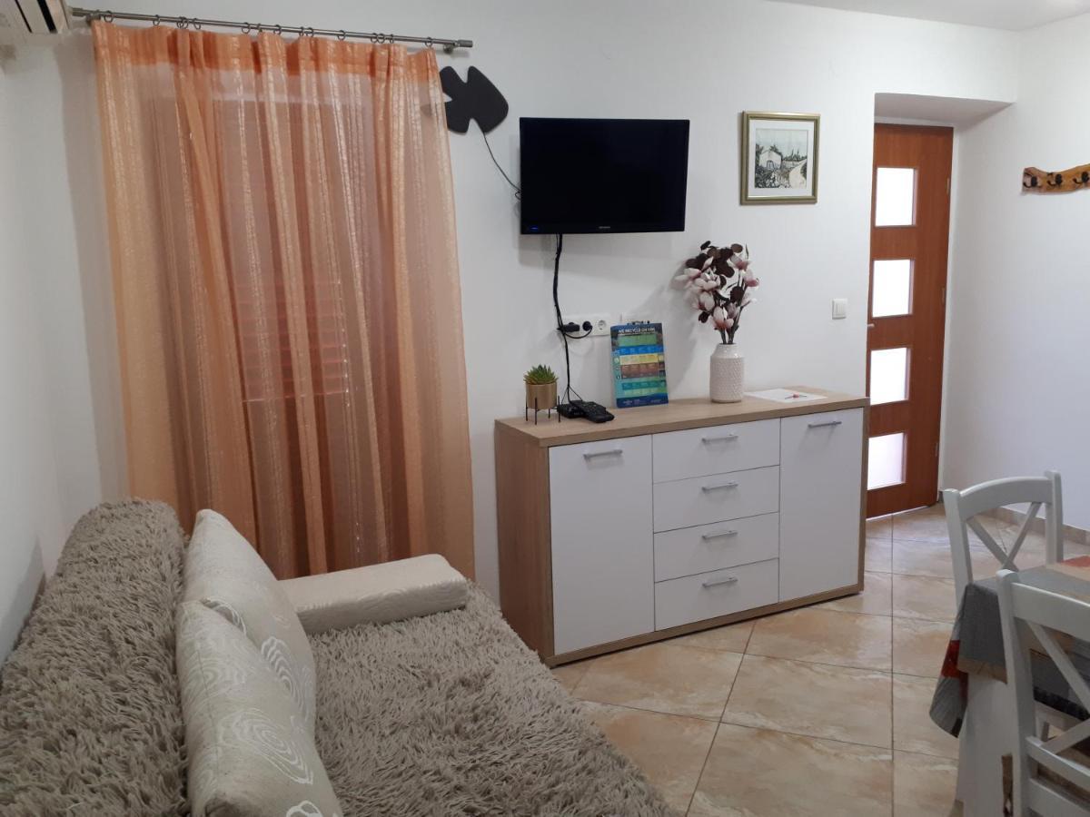 Ivan Porat Apartment Malinska