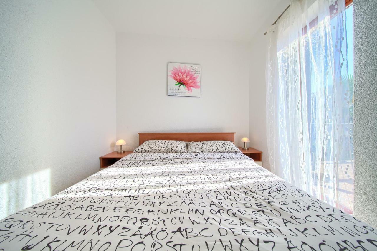 Apartment Ivan Porat Malinska