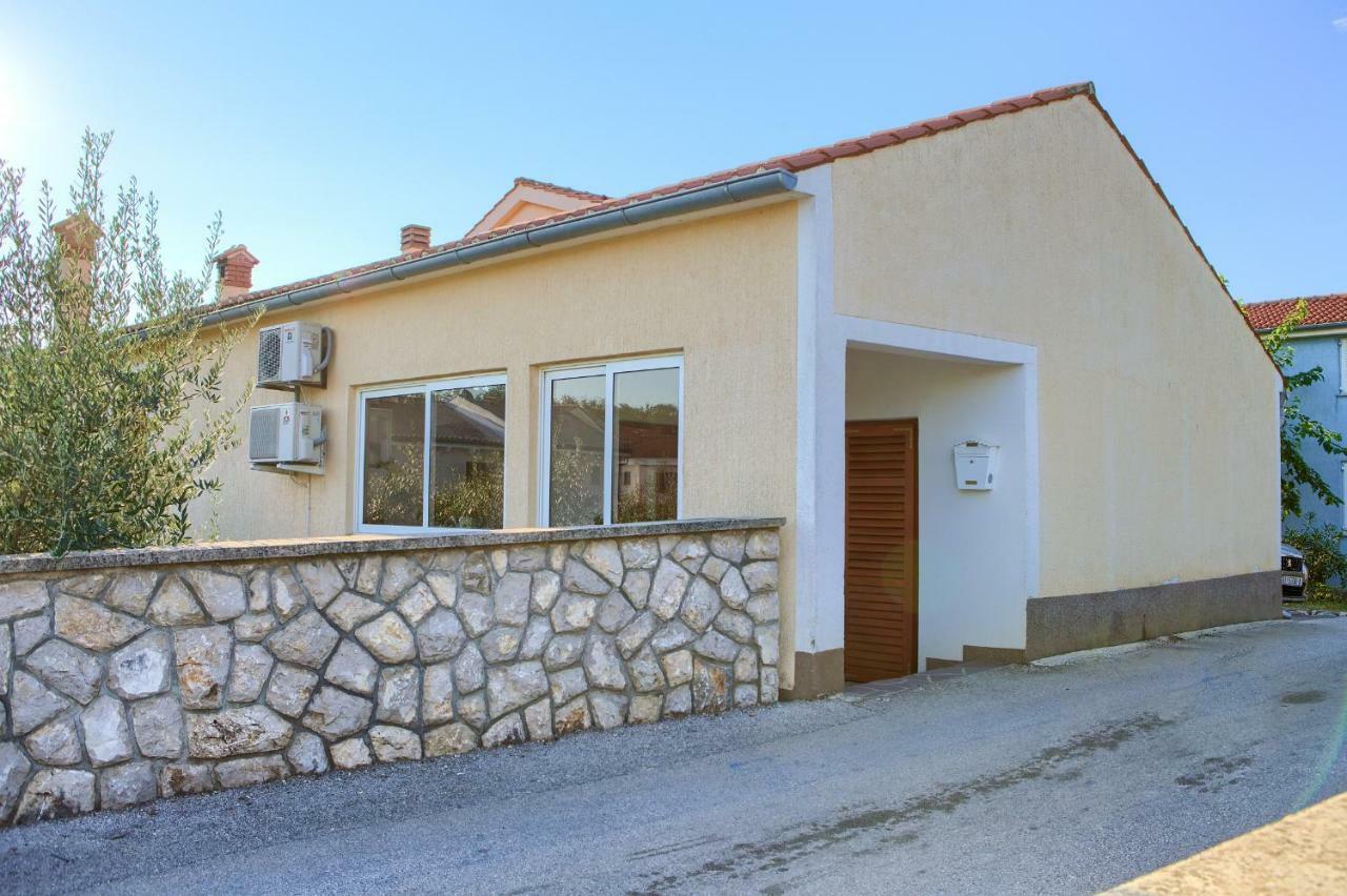 Apartment Ivan Porat *